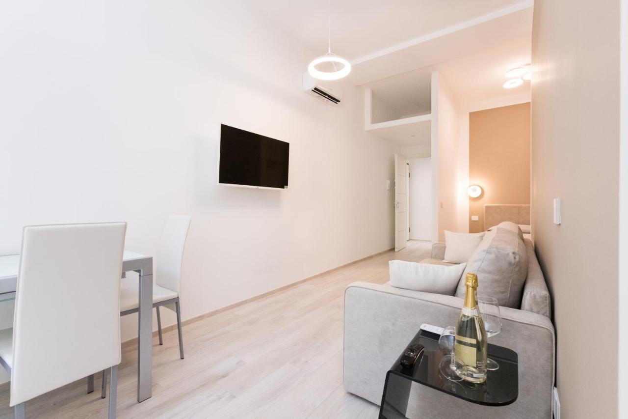 Magnoliaapartments - 18A Visconti Duomo Milano Dış mekan fotoğraf